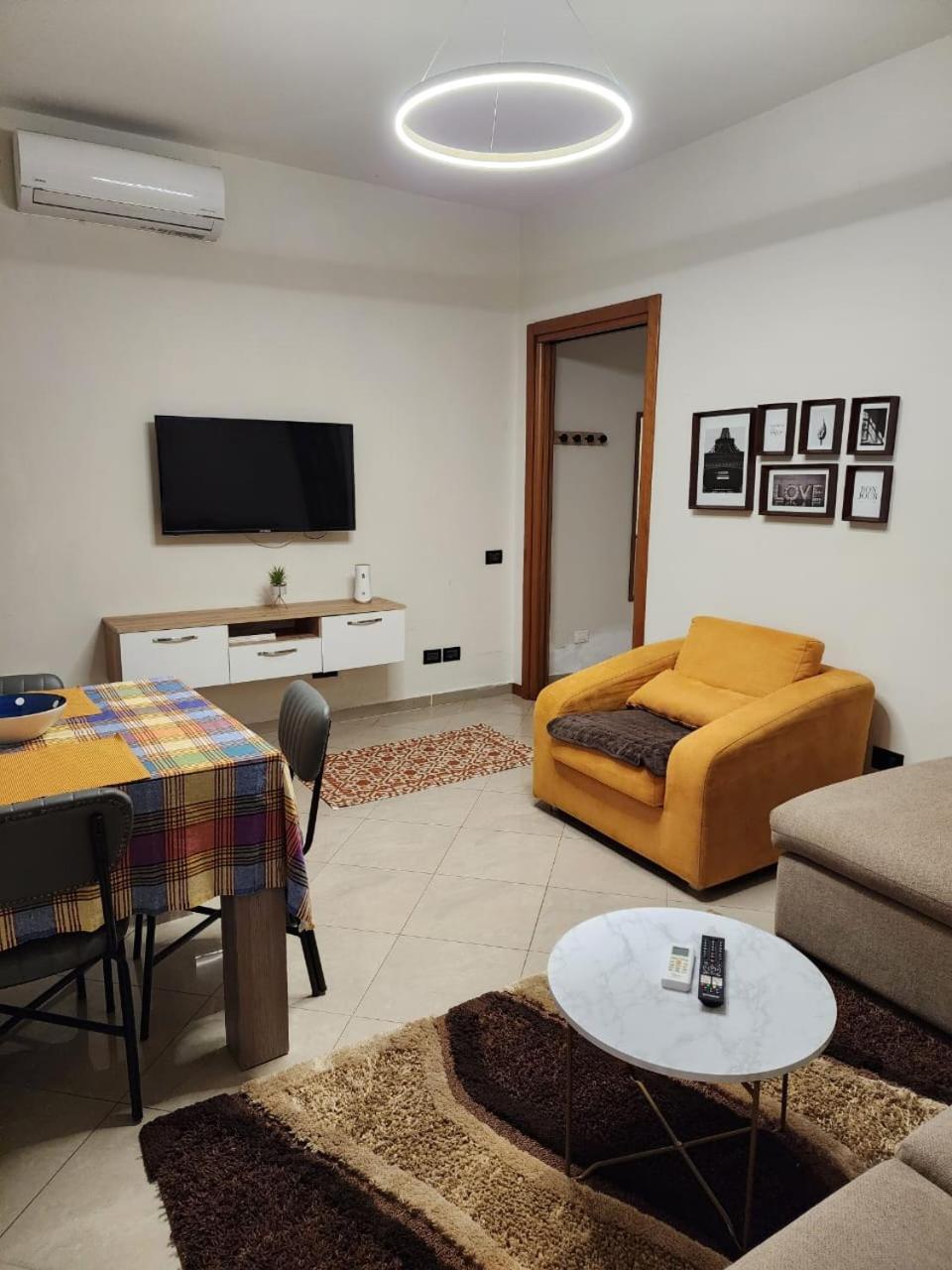 Vila 29A Tirana Exteriör bild